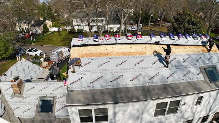 Top Shield Construction LLC Picture 1