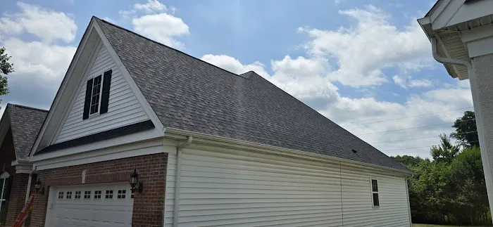 Splendor Roofing and Gutters Picture 3