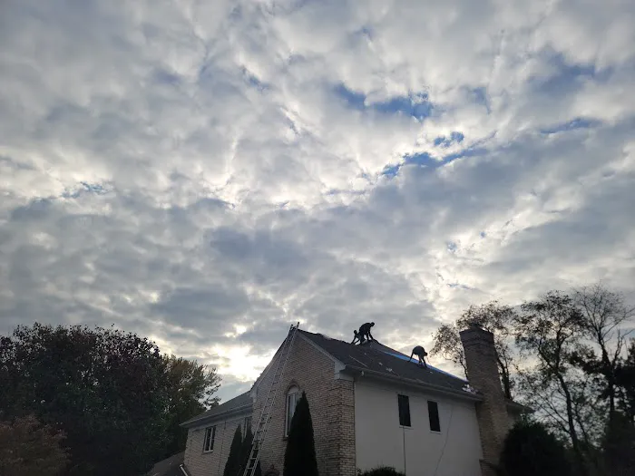 Splendor Roofing and Gutters Picture 6