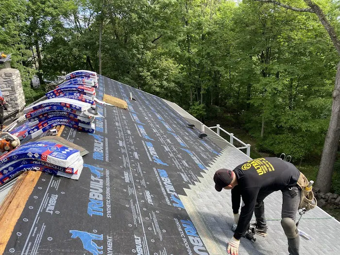 ULTRA Pro Roofing, Siding and Chimneys Picture 10