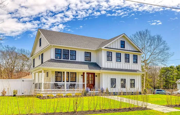 Nassau Roofing Experts - Roof Replacement Contractors Picture 8