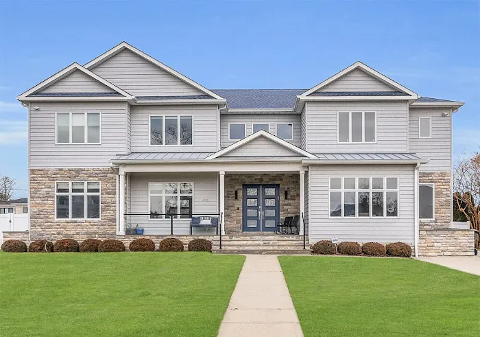 Nassau Roofing Experts - Roof Replacement Contractors Picture 6