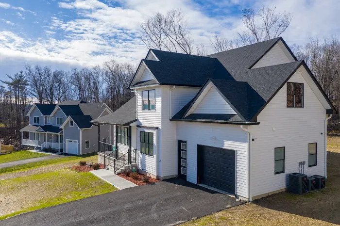 Master Roofing & Siding Inc. Picture 6