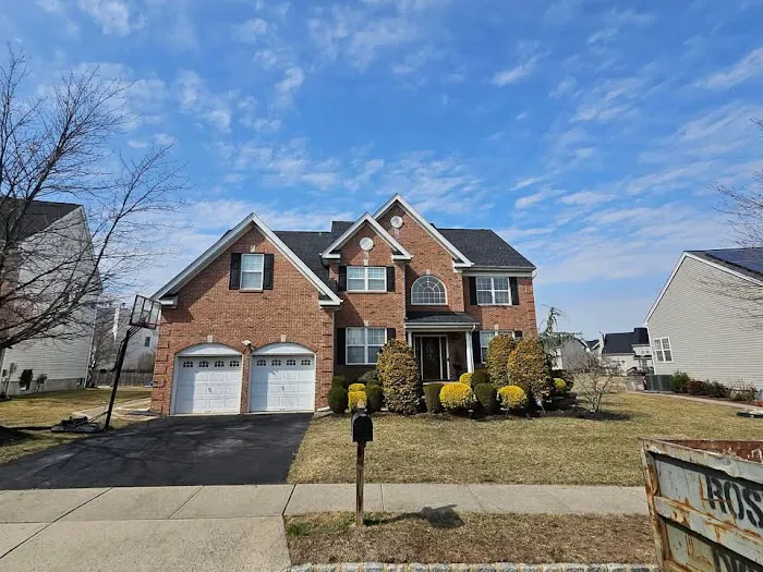 Reisch Roofing and Construction LLC Picture 1