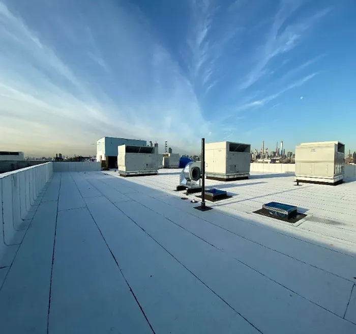 The USA Roofer Picture 3