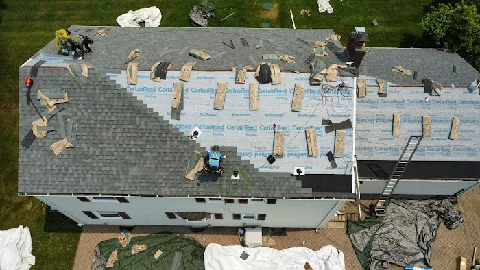 Joe The Roofer Picture 2