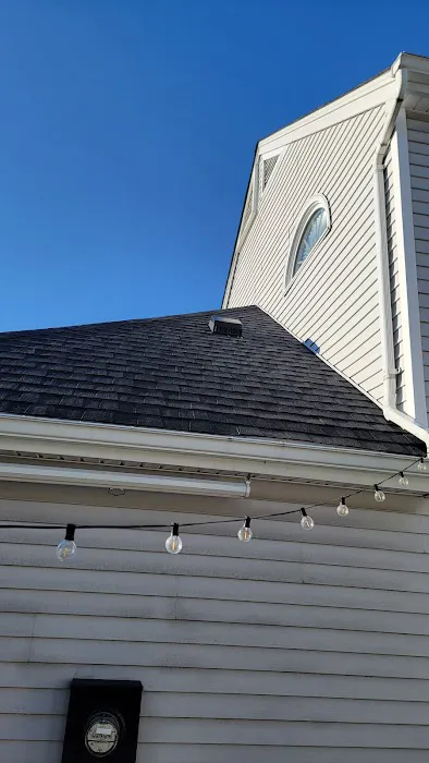 Joe The Roofer Picture 4