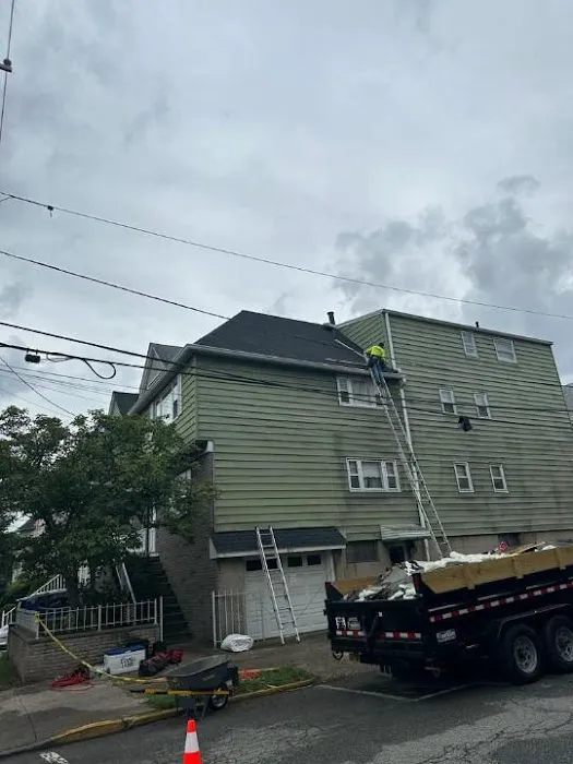 Neighborhood Roofing Picture 3