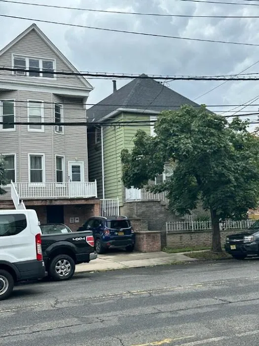 Neighborhood Roofing Picture 2