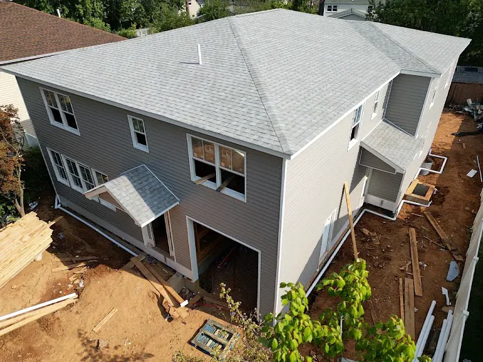 Craft Roofing & Siding Picture 1