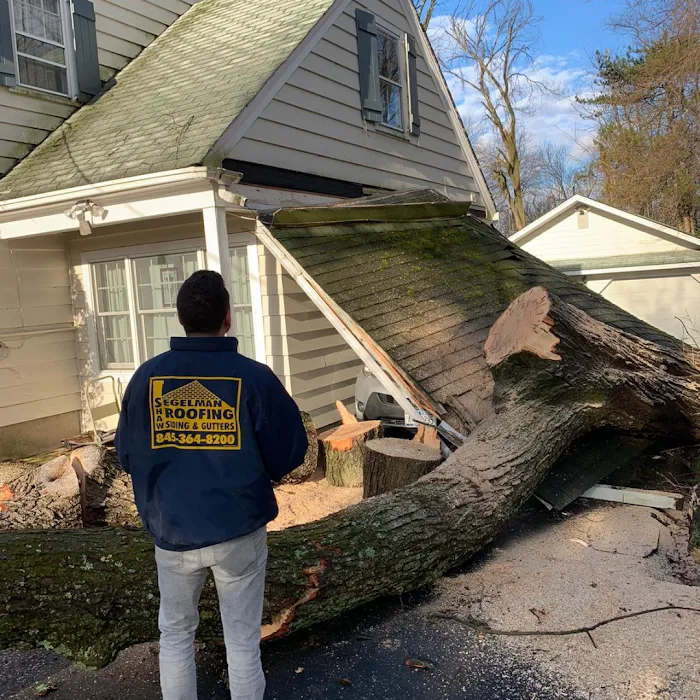 Segelman Shaw Roofing, Siding & Gutters Picture 7