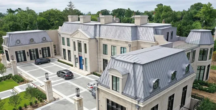 RK Seamless Gutters Inc. Picture 2