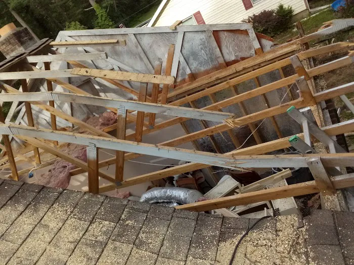 187slp Roofing and Siding Picture 9