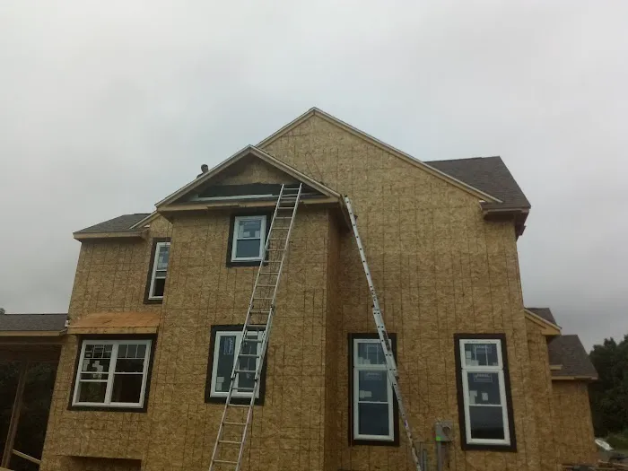 187slp Roofing and Siding Picture 2