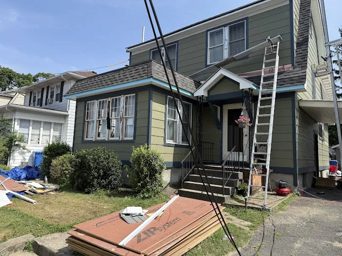 Collie Roofing & Siding Picture 4