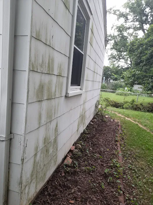 O & R Roof and Carpentry, LLC Picture 3