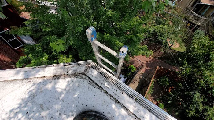 Dupont Roofing LLC Picture 7