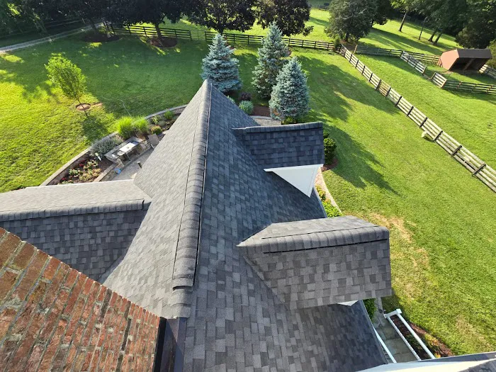 B&R SIDING INC Picture 4