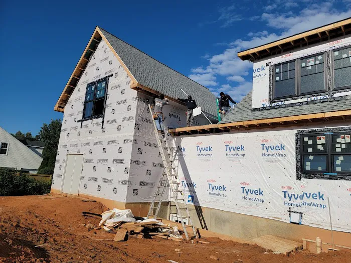 B&R SIDING INC Picture 10