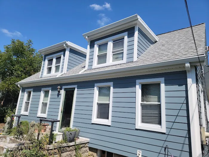 B&R SIDING INC Picture 6