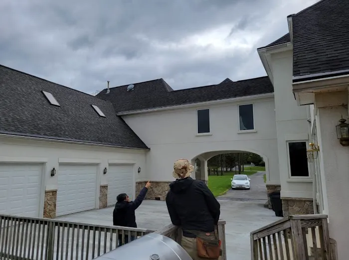 Crown Guard Picture 3