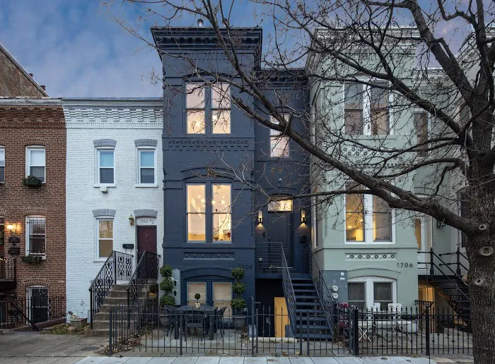 Urban Capital Roofing & Exteriors Picture 4