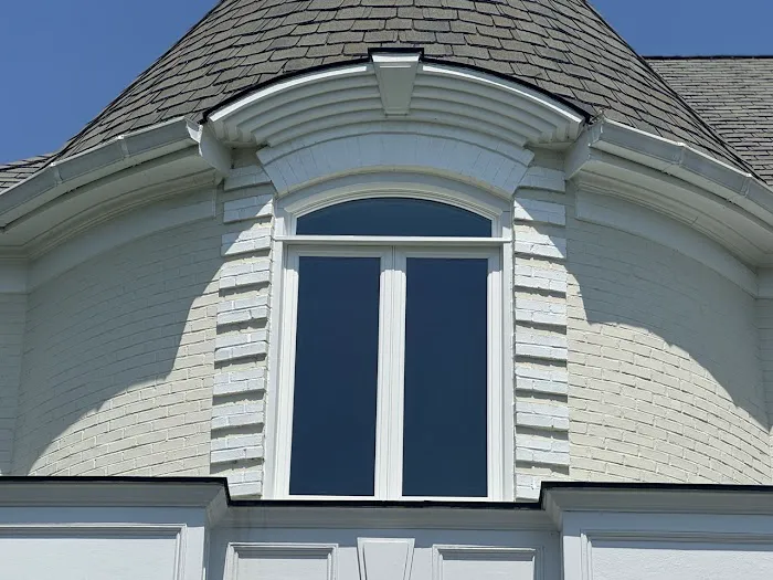 Presidential Exteriors Picture 7