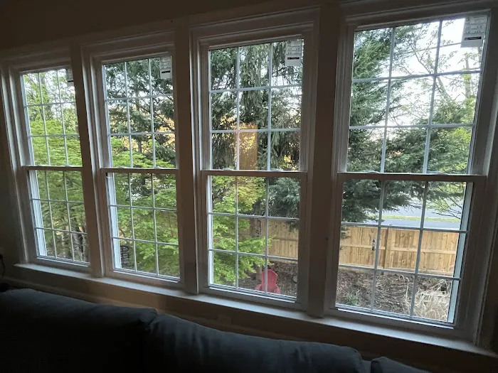 Presidential Exteriors Picture 4