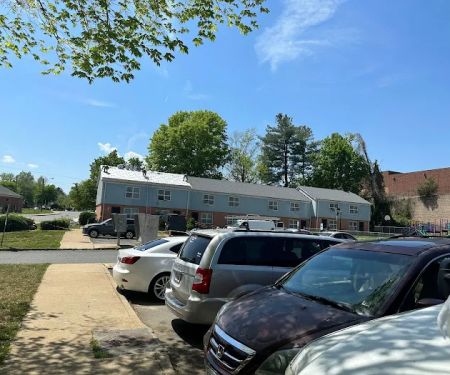 MORALESu2019S ROOFING LLC