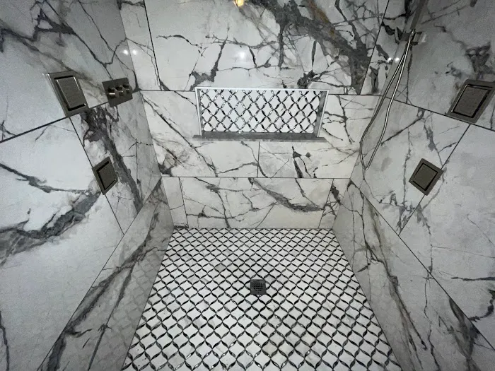 Bull Construction & Roofing Picture 6