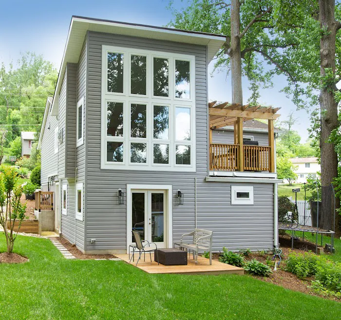 Curb Appeal Exterior Picture 6