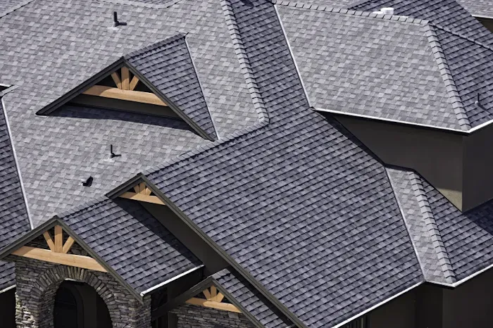 Curb Appeal Exterior Picture 10