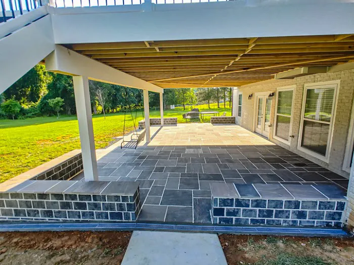 RIVERA ROOFING & RENOVATIONS Picture 7