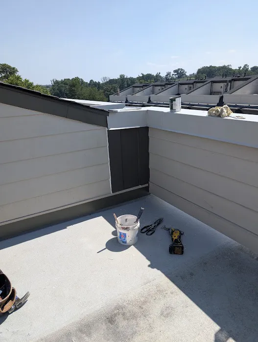 RIVERA ROOFING & RENOVATIONS Picture 3