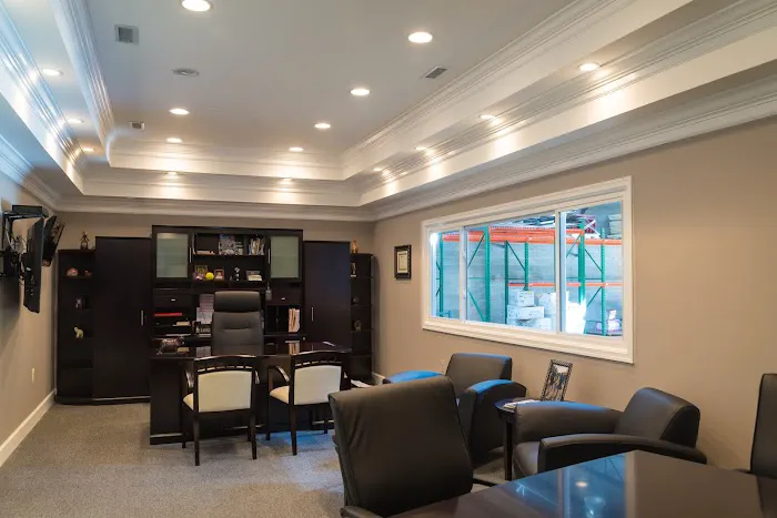 Exterior Medics Picture 9