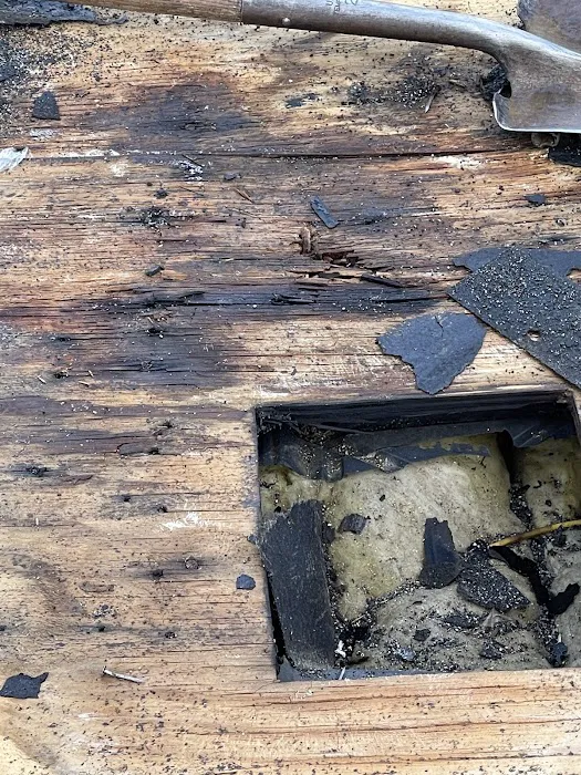 M&M Roofing and Siding Corporation Picture 2