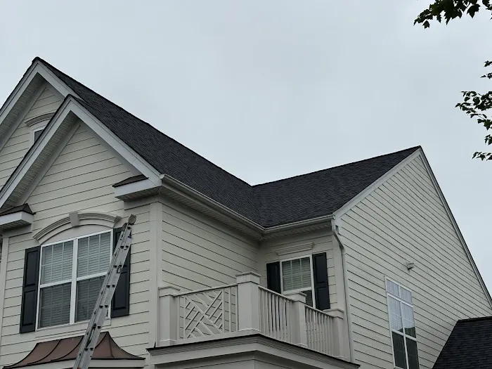 Rose Roofing and Restoration Picture 1