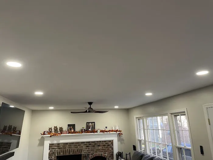 Ez Roofing and Gutters LLC Picture 1