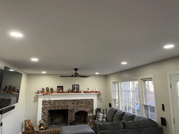 Ez Roofing and Gutters LLC Picture 4