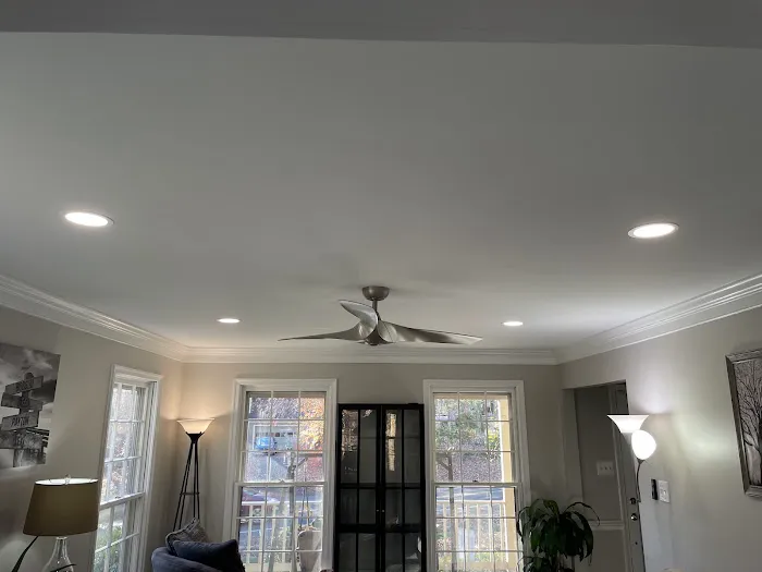 Ez Roofing and Gutters LLC Picture 3