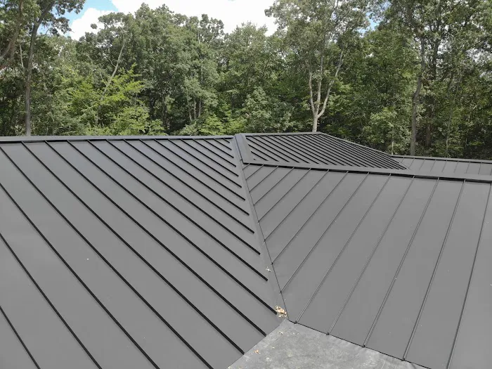 Topper Construction Picture 1