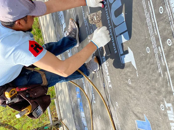 iTouch Roofing Picture 2