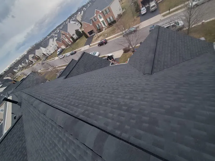 J&I Roofing LLC Picture 2