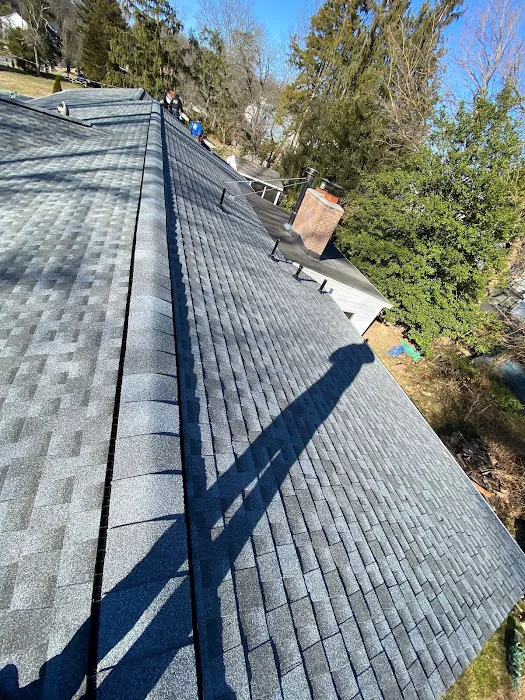 J&I Roofing LLC Picture 3