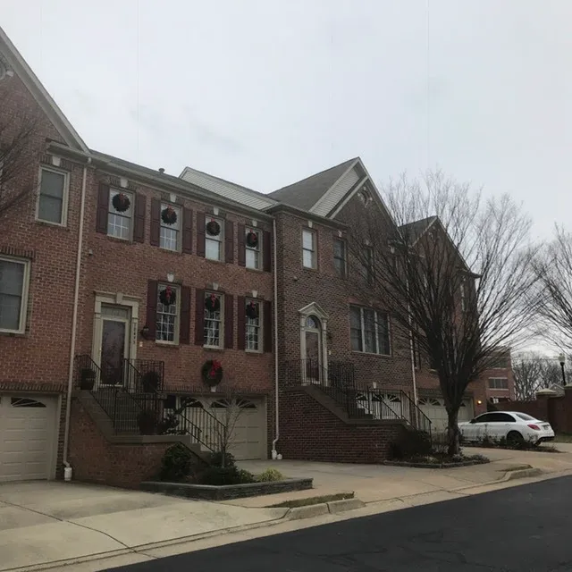 DMV Roofing LLC Picture 2