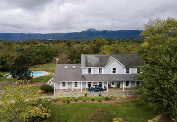 Wells Roofing Inc Picture 1