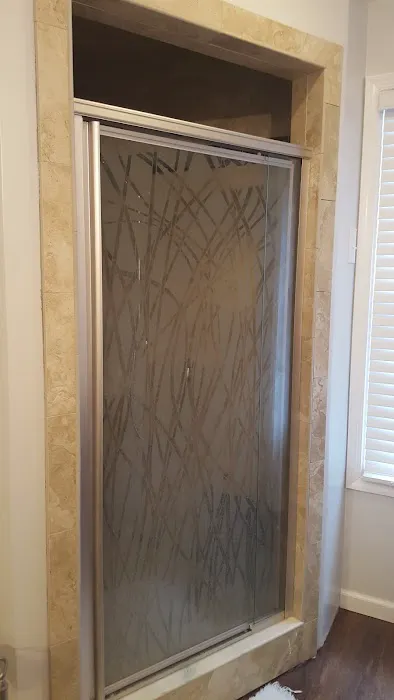 D.J.'s Roofing & Home Improvements Picture 1