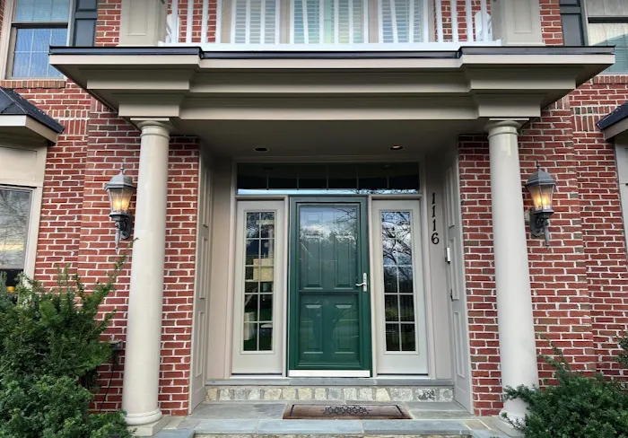 Presidential Exteriors Picture 10