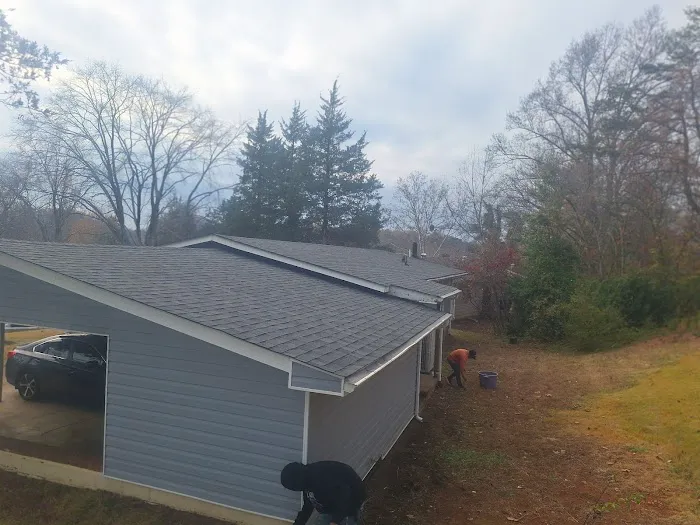 Vanguard Roofing Picture 4