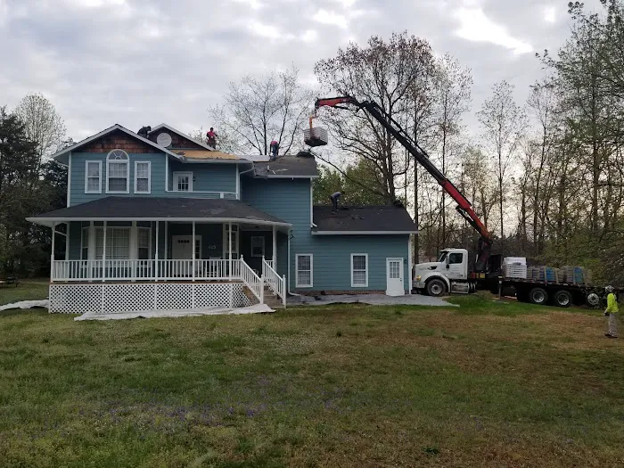 Mike's Roofing Picture 3